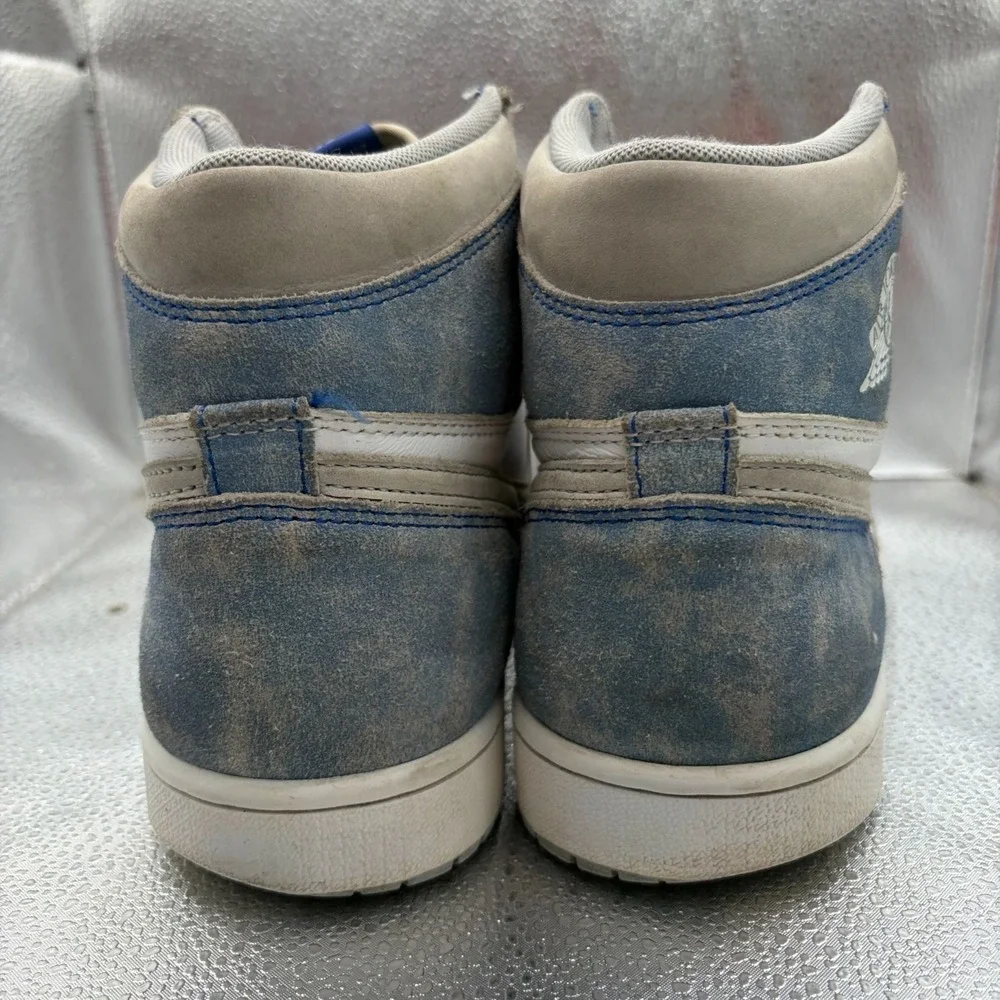 Size 9.5 Jordan 1 Retro High Hyper Royal Smoke Gray Mens Sneakers 555088-402